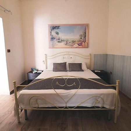 Villa Le Conchiglie Di Taranto Mediterranea ปุลซาโน ภายนอก รูปภาพ